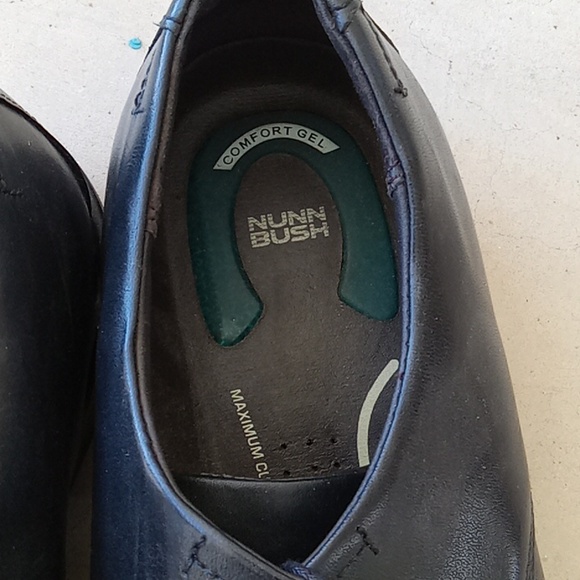 Nunn Bush Black Leather Dress Shoes - Picture 3 of 5